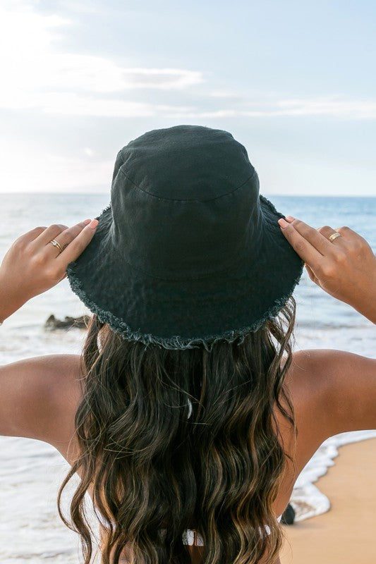 Frayed Edge Canvas Bucket Hat - -
