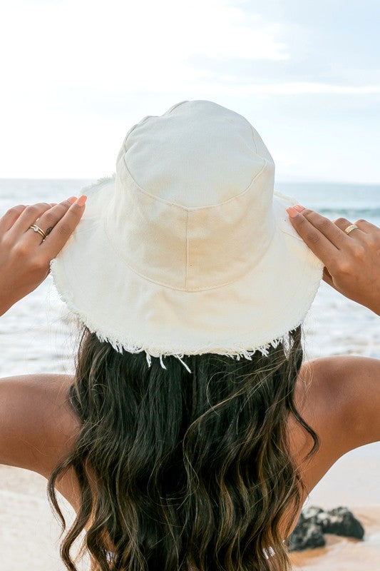 Frayed Edge Canvas Bucket Hat - -