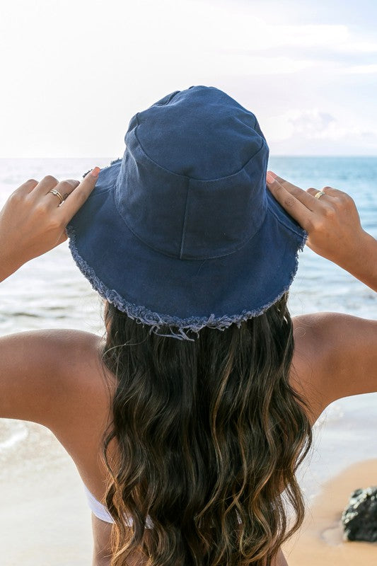 Frayed Edge Canvas Bucket Hat - -