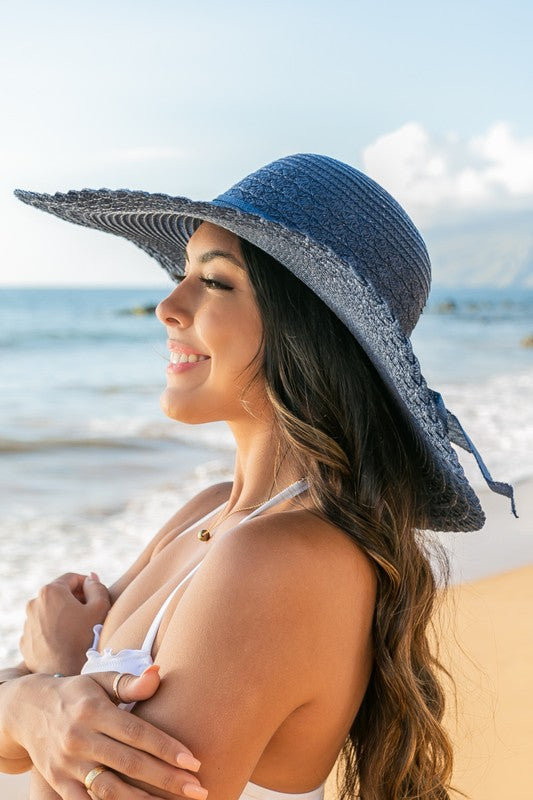 Scallop Edge Bow Accent Sunhat - -