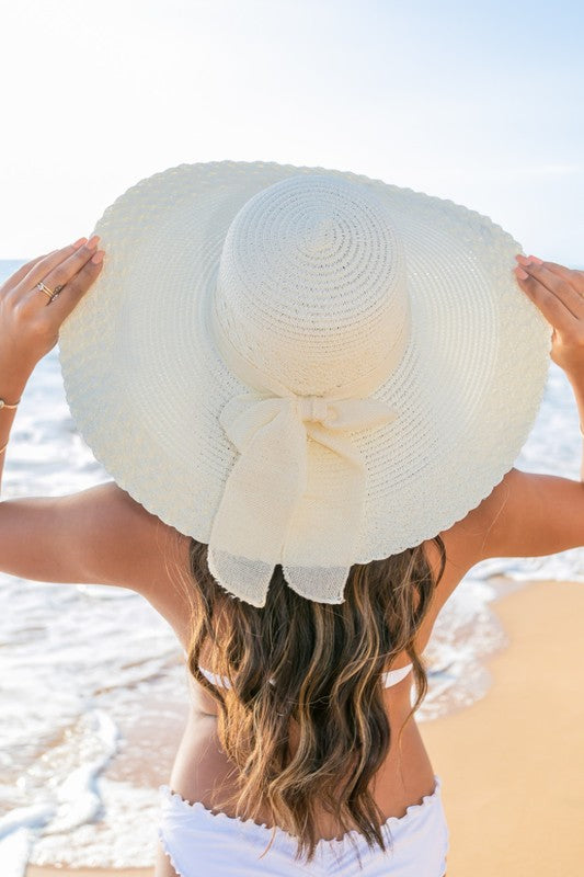 Scallop Edge Bow Accent Sunhat - Cream OneSize -