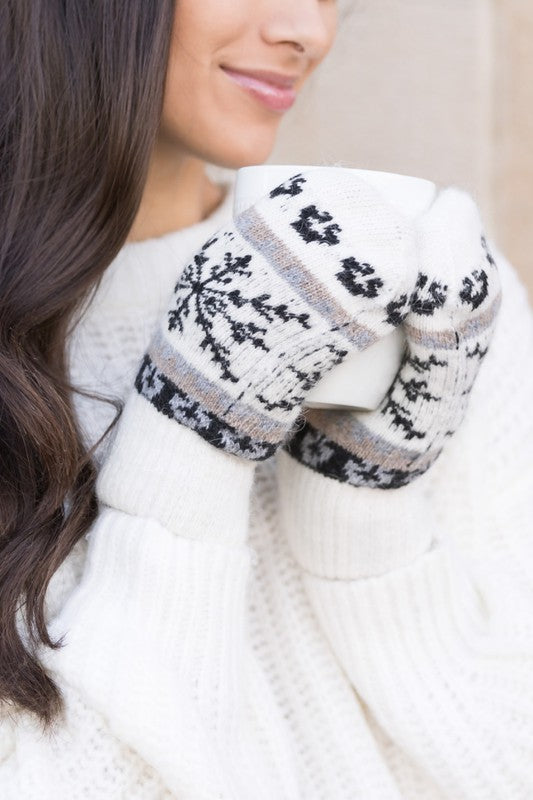 Nordic Snowflake Mittens - -