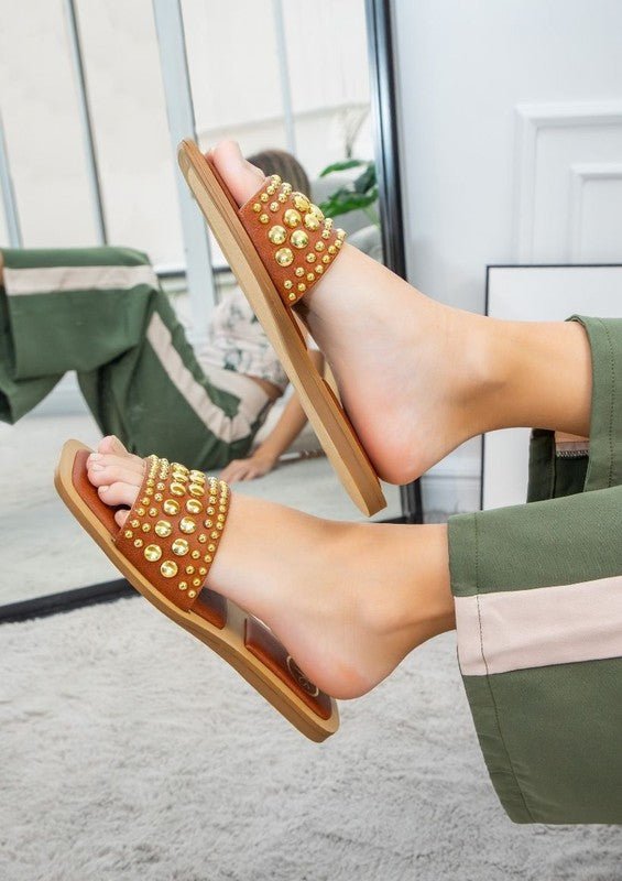 GIA SUMMER SANDALS WITH STUDS - FLATS - -