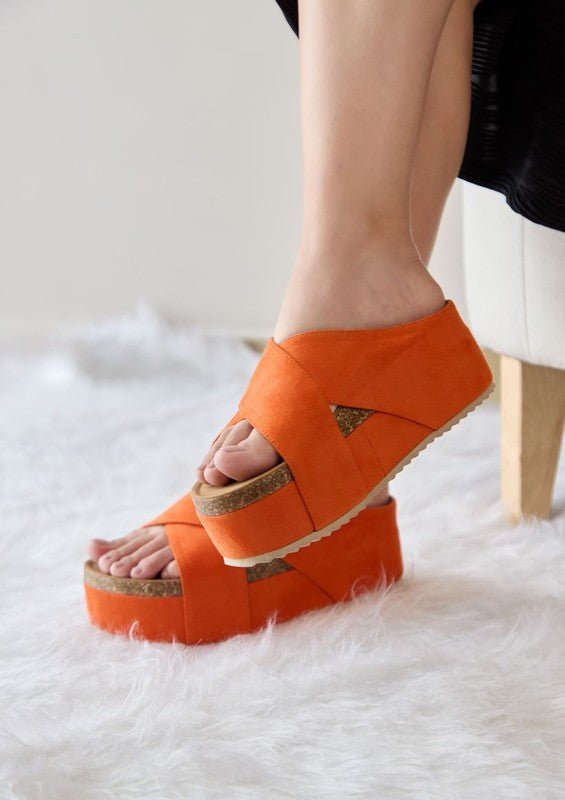 NINA CRISS-CROSS STRAPS COMFORTABLE FLATFORM - Orange -