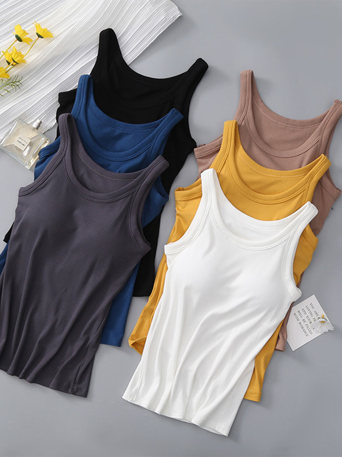Round Neck Tank with Bra - -