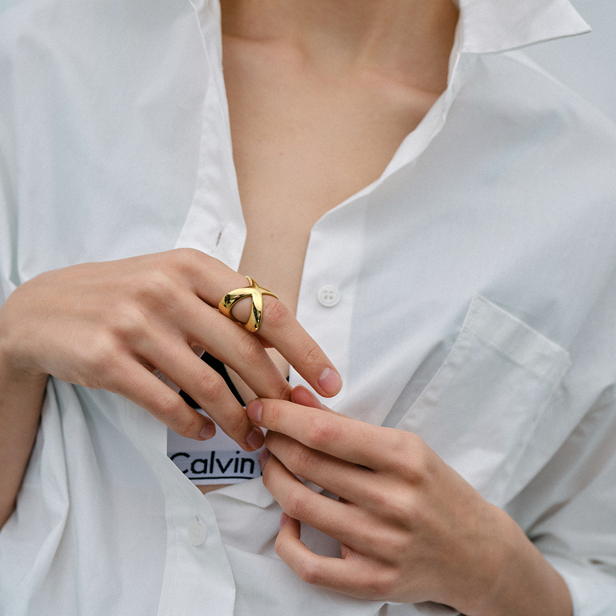 Trendy 18K Gold Crisscross Ring - Statement Boutique Overseas - -