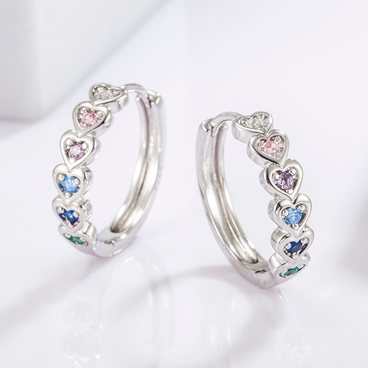 925 Sterling Silver Inlaid Zircon Heart Huggie Earrings - -