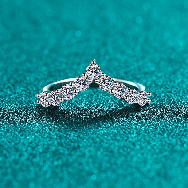 925 Sterling Silver Moissanite V Shape Ring - -