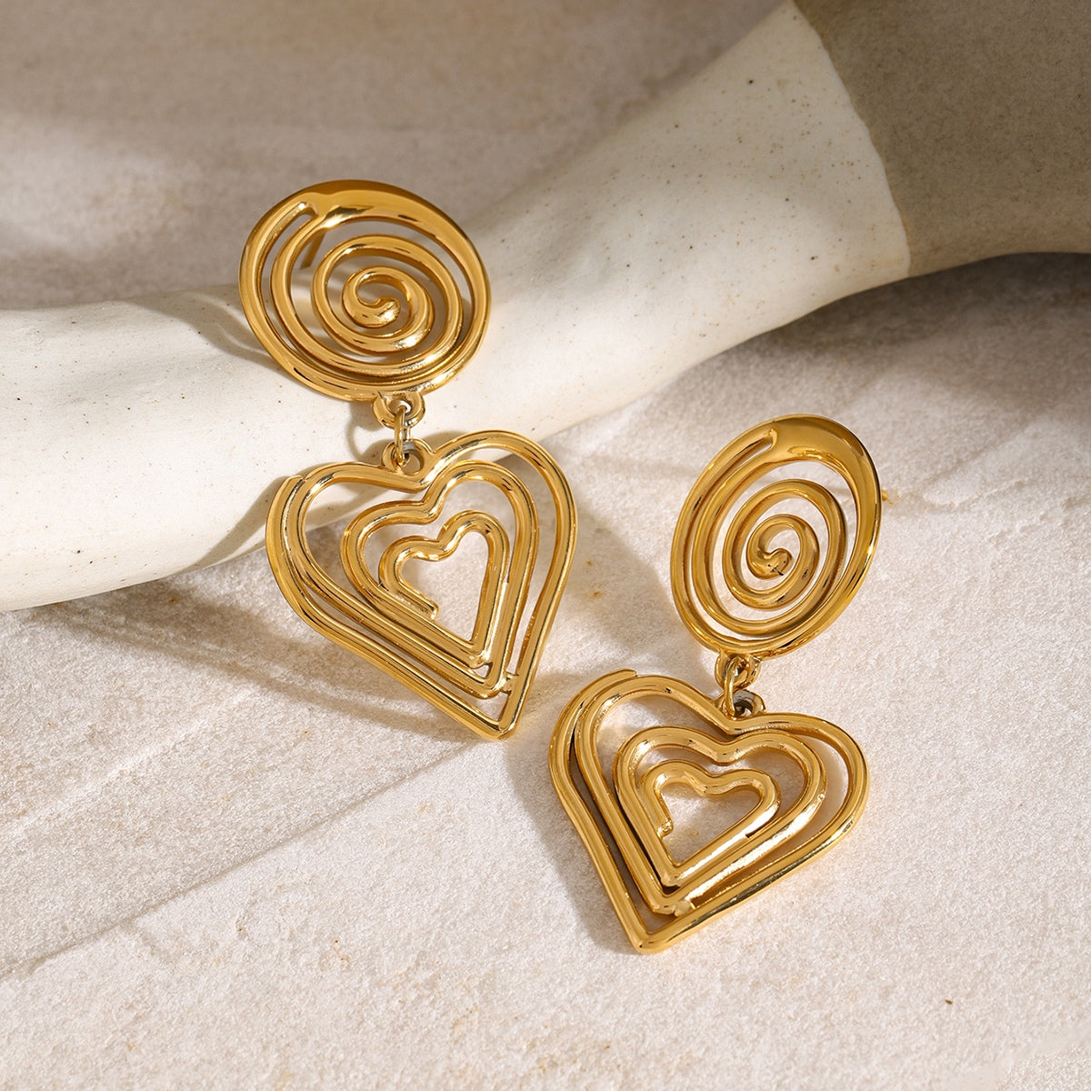 Sweet Heart Stud Earrings - -