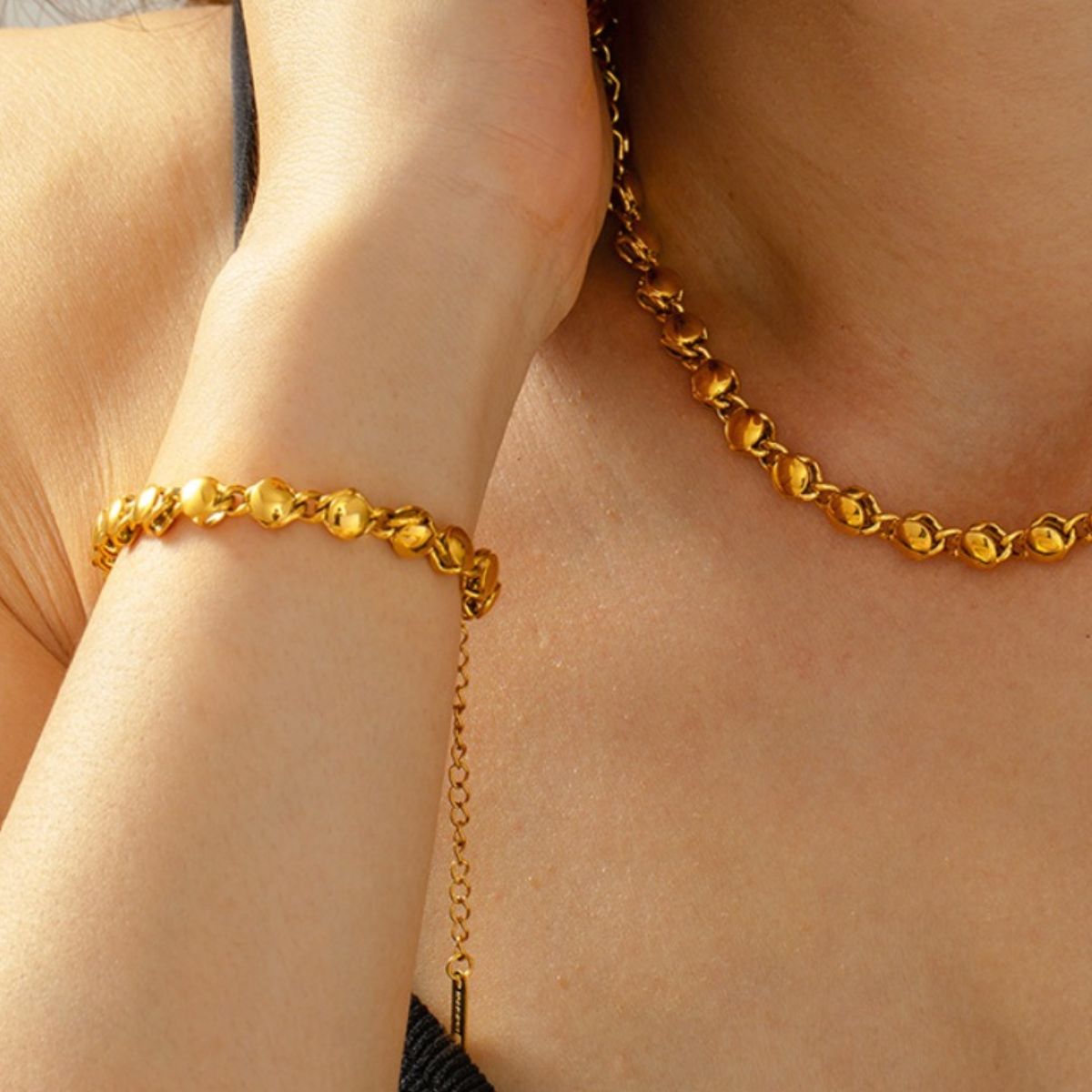Luxe Gold Chain Bracelet - -