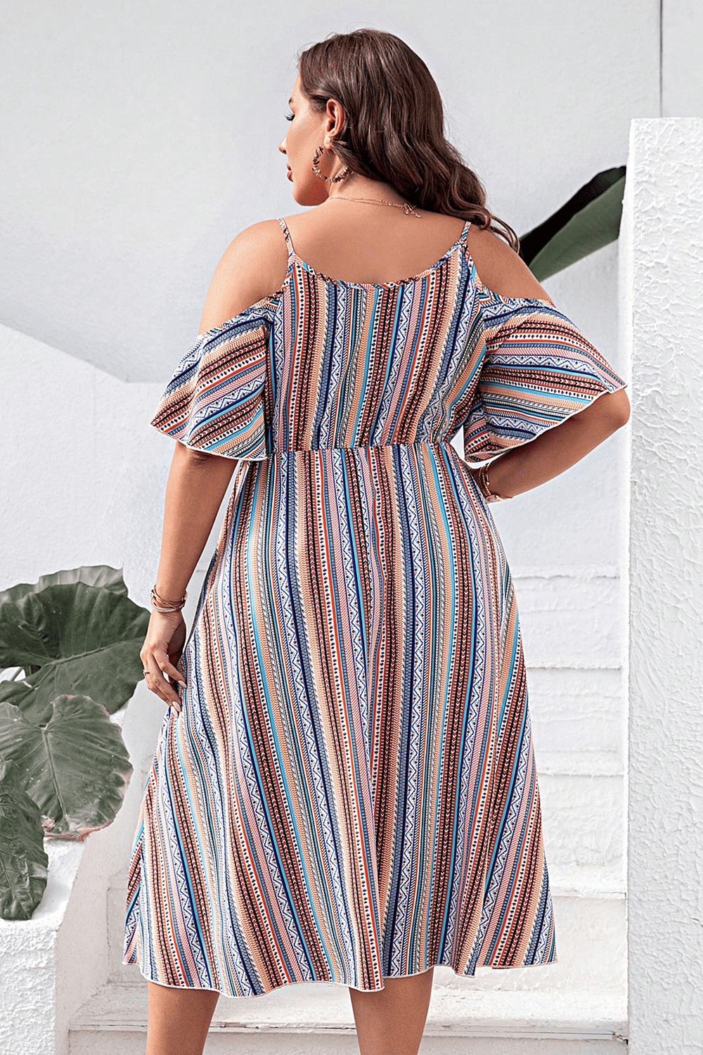 Plus Size Striped Cold-Shoulder Midi Dress (Curve Chic) - -