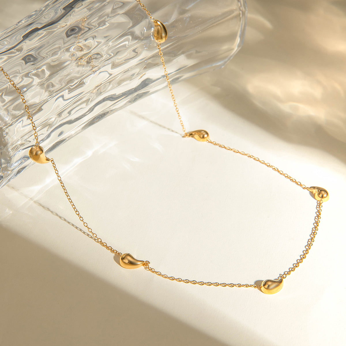 Elegant 18K Gold Chain Necklace - -