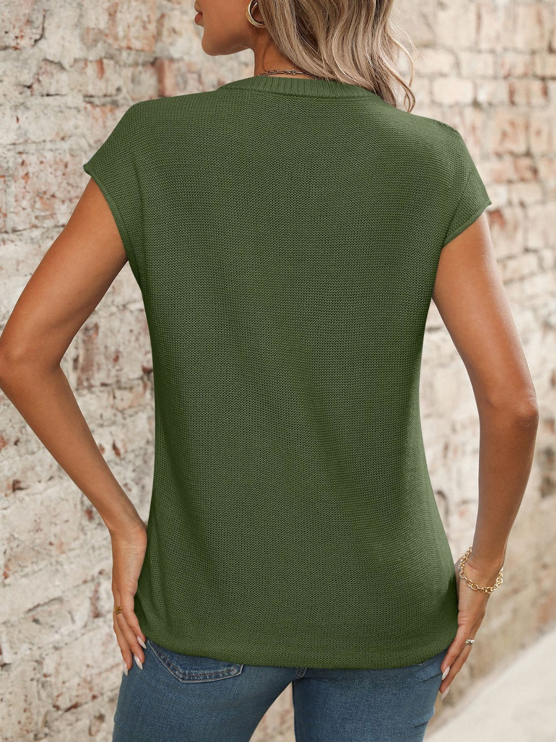 V-Neck Short Sleeve Knit Top - -