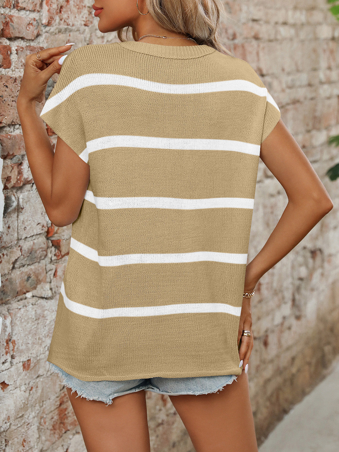 Striped Round Neck Short Sleeve Knit Top - -