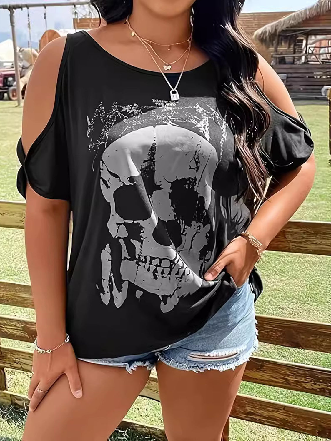 Plus Size Skeleton Graphic Round Neck Cold Shoulder T-Shirt - -