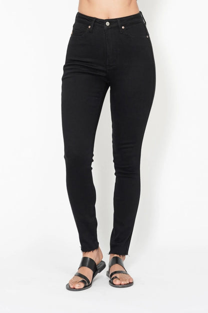 Judy Blue Full Size High Waisted Tummy Control Shield Pockets Skinny Jeans Plus Size – | Shannon’s Chique Boutique