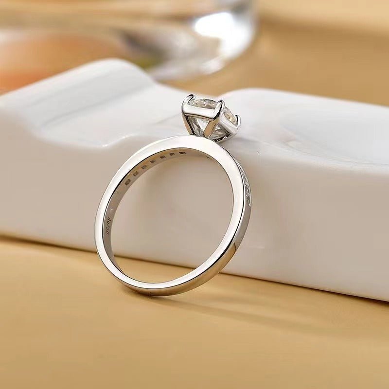 2 Carat Moissanite Zircon 925 Sterling Silver Ring - -