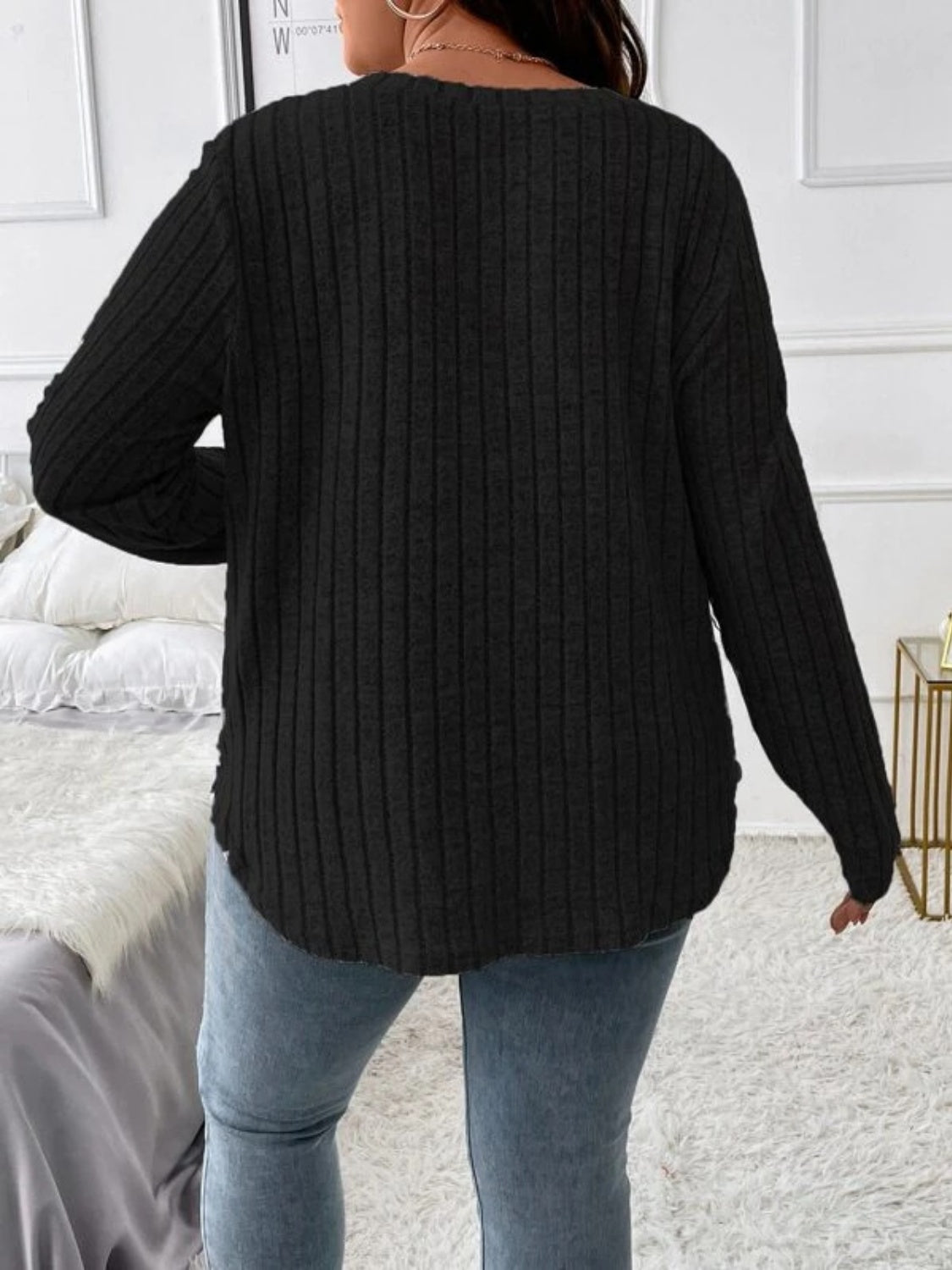 Plus Size V-Neck Long Sleeve T-Shirt - -
