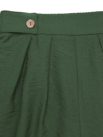 Pleated Detail Shorts with Pockets - -