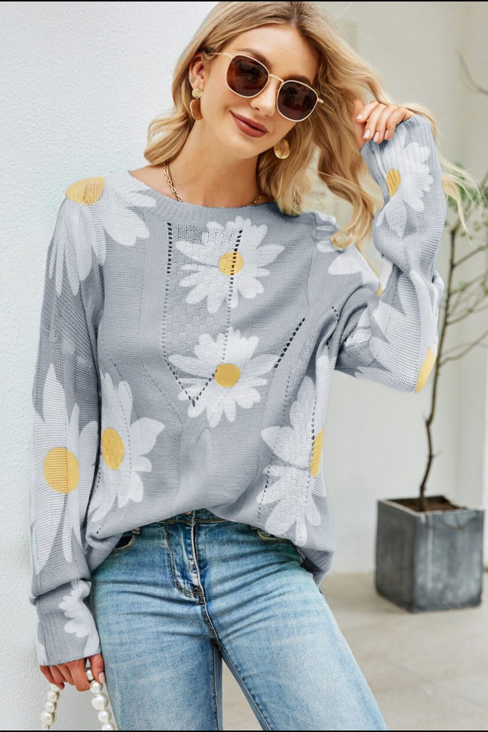 Angel Wings Daisy Print Openwork Round Neck Sweater - Dark Gray -