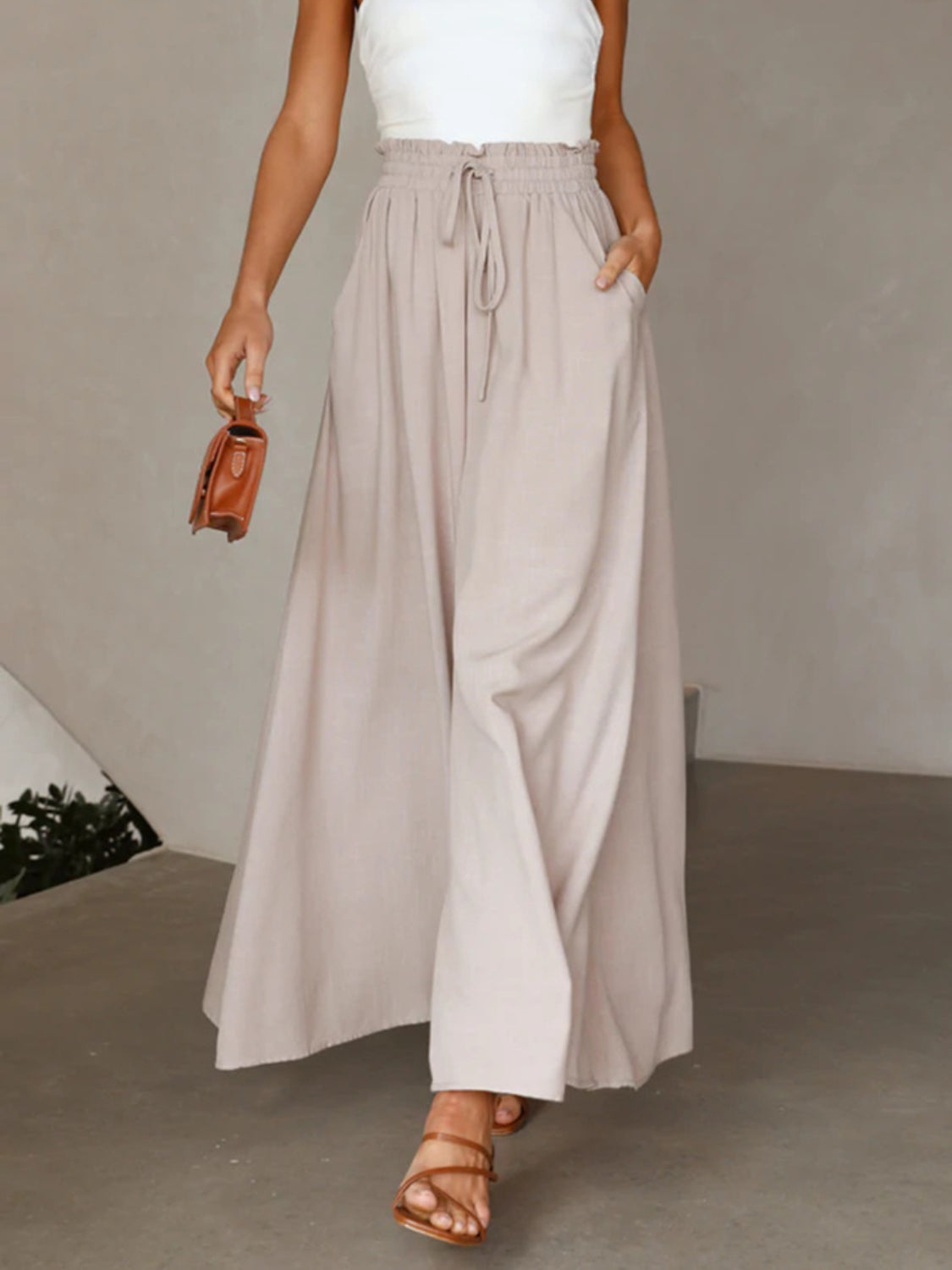 Wide-Leg High Waist Pants – Lightweight, Flowy Fit with Pockets - -