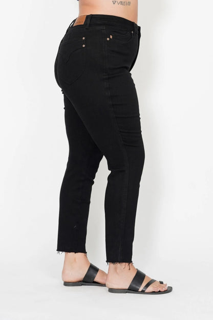 Judy Blue Full Size High Waisted Tummy Control Shield Pockets Skinny Jeans Plus Size – | Shannon’s Chique Boutique