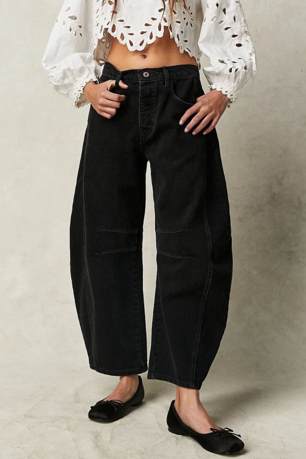 Wide Leg Jeans with Pockets - Black -