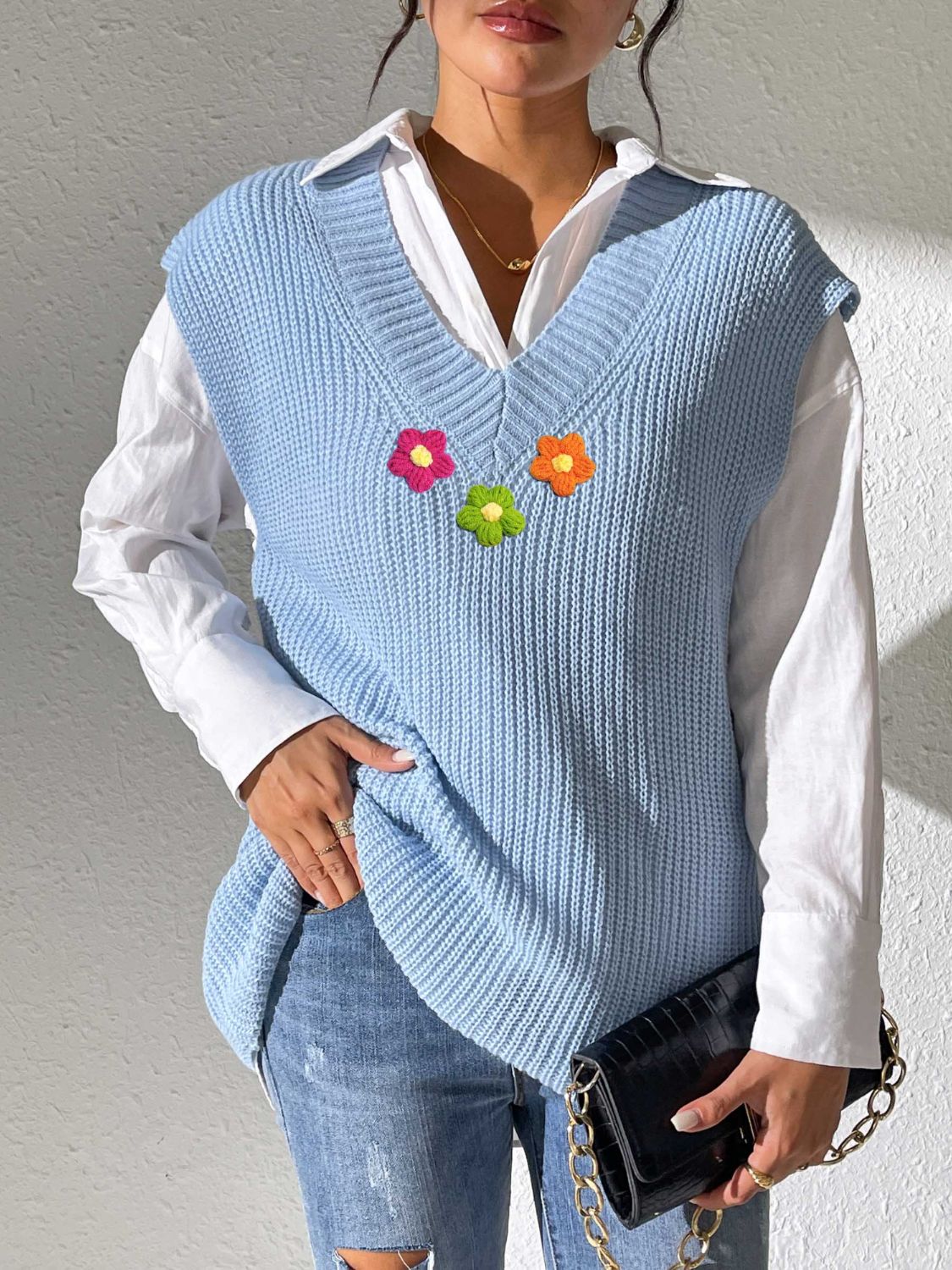 Flower V-Neck Sweater Vest - -
