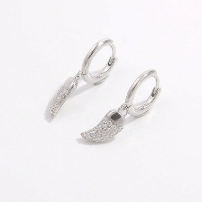 925 Sterling Silver Zircon Chili Shape Earrings - -