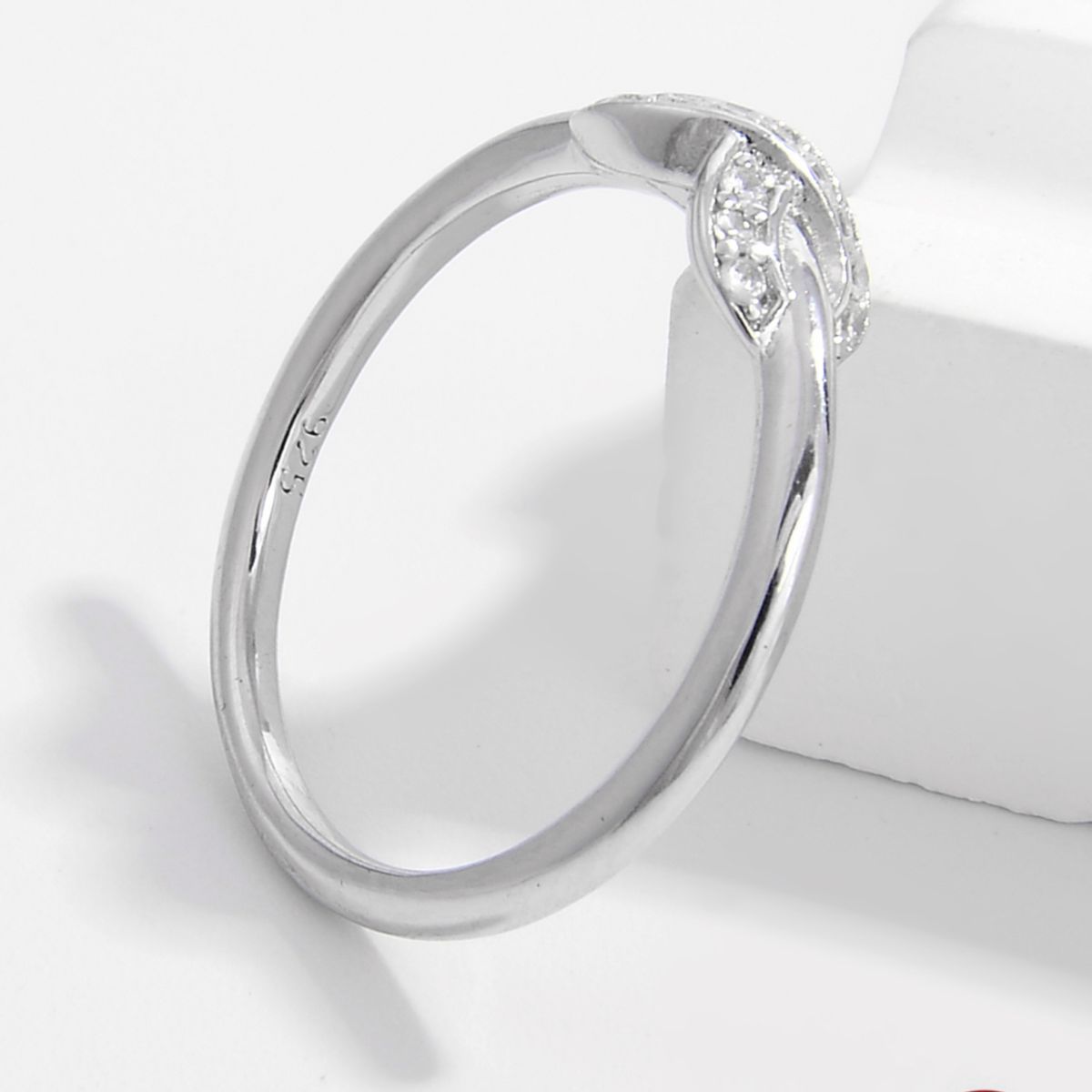 925 Sterling Silver Zircon Geometric Ring - -