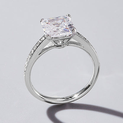 925 Sterling Silver Zircon Ring - -