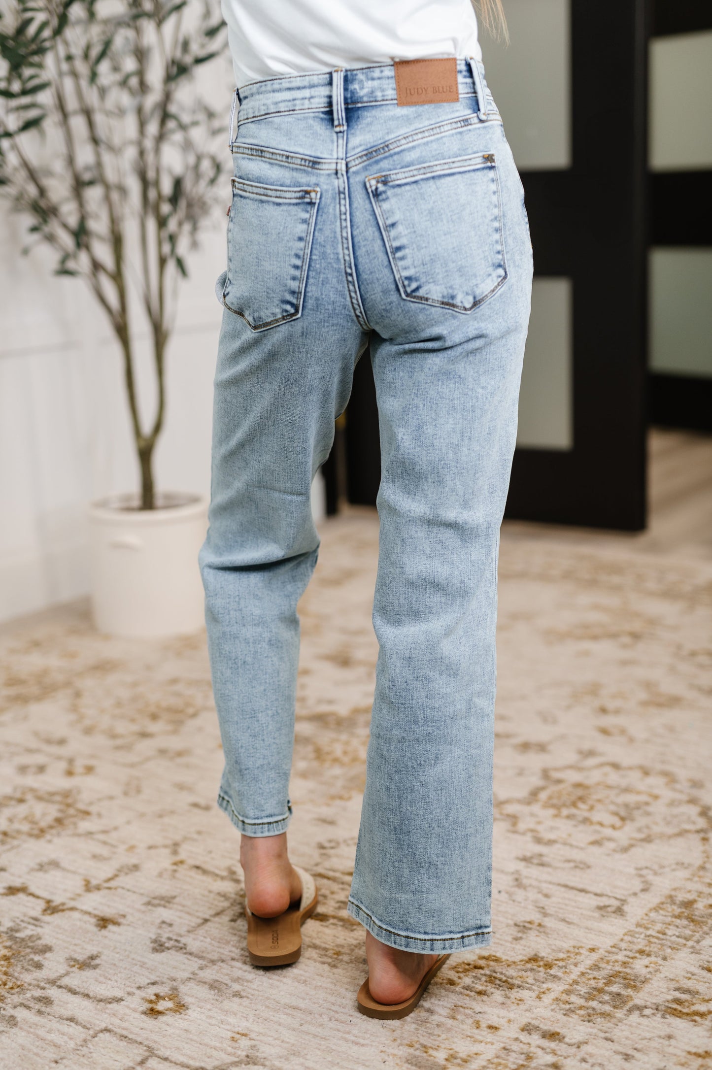 Debbie High Rise Stone Wash Straight Fit Jeans – Womens | Shannon’s Chique Boutique