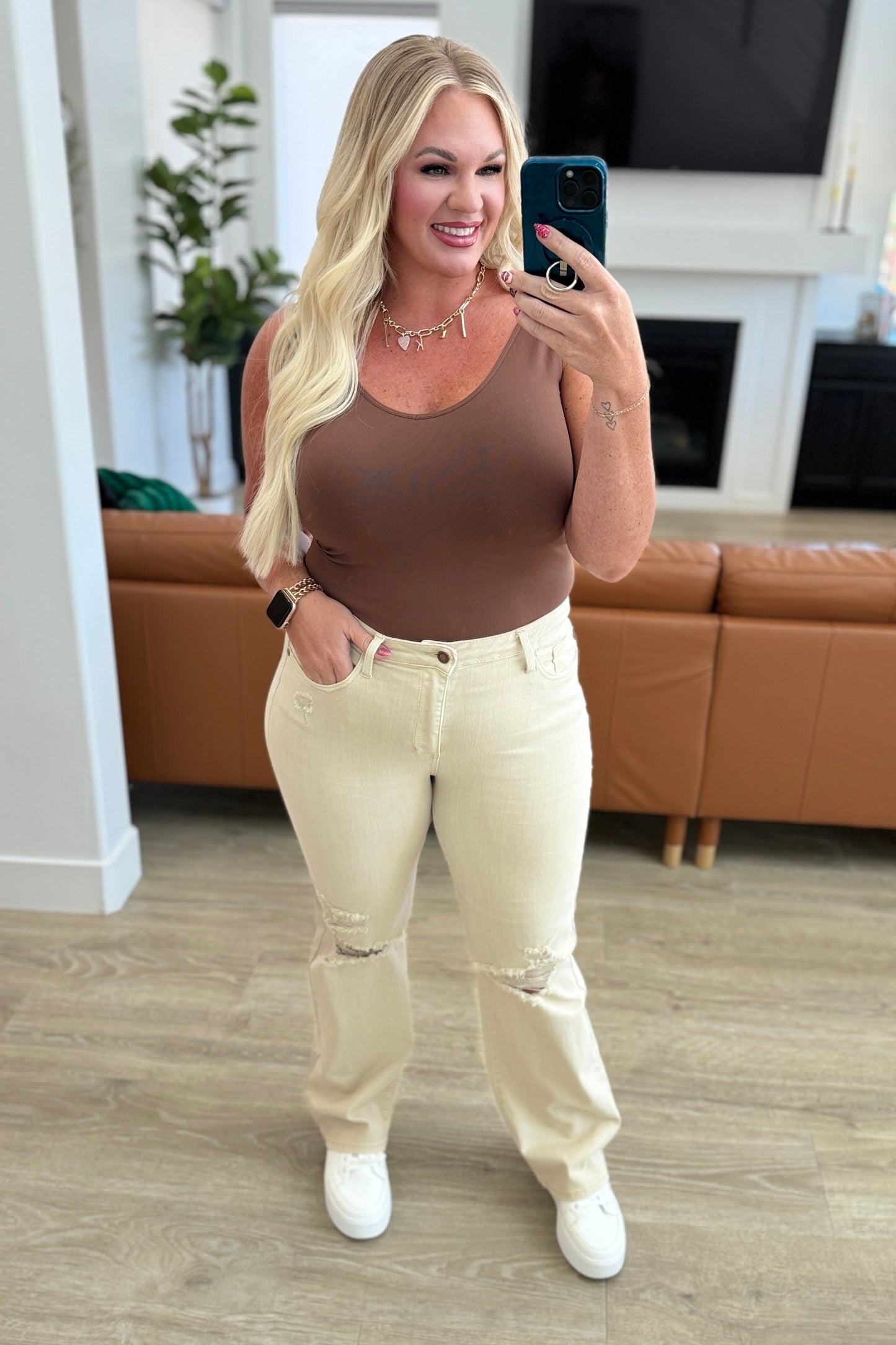 Selena High Rise Distressed 90's Straight Jeans in Bone - - Denim