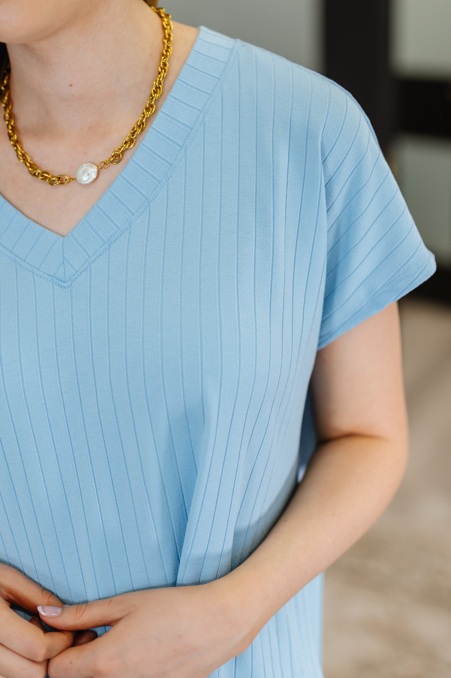Top Shelf Basic V-Neck Ribbed Tee in Sky Blue - - Womens