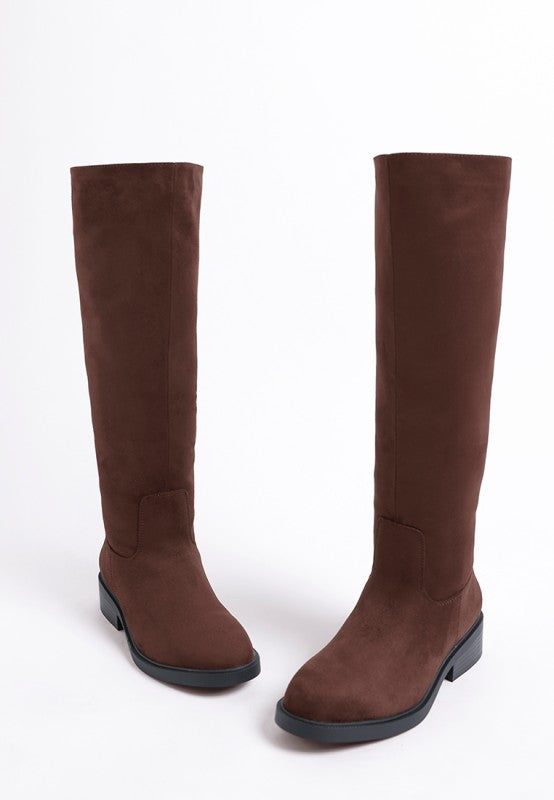 Brown knee-high boots made of suede with a low block heel.