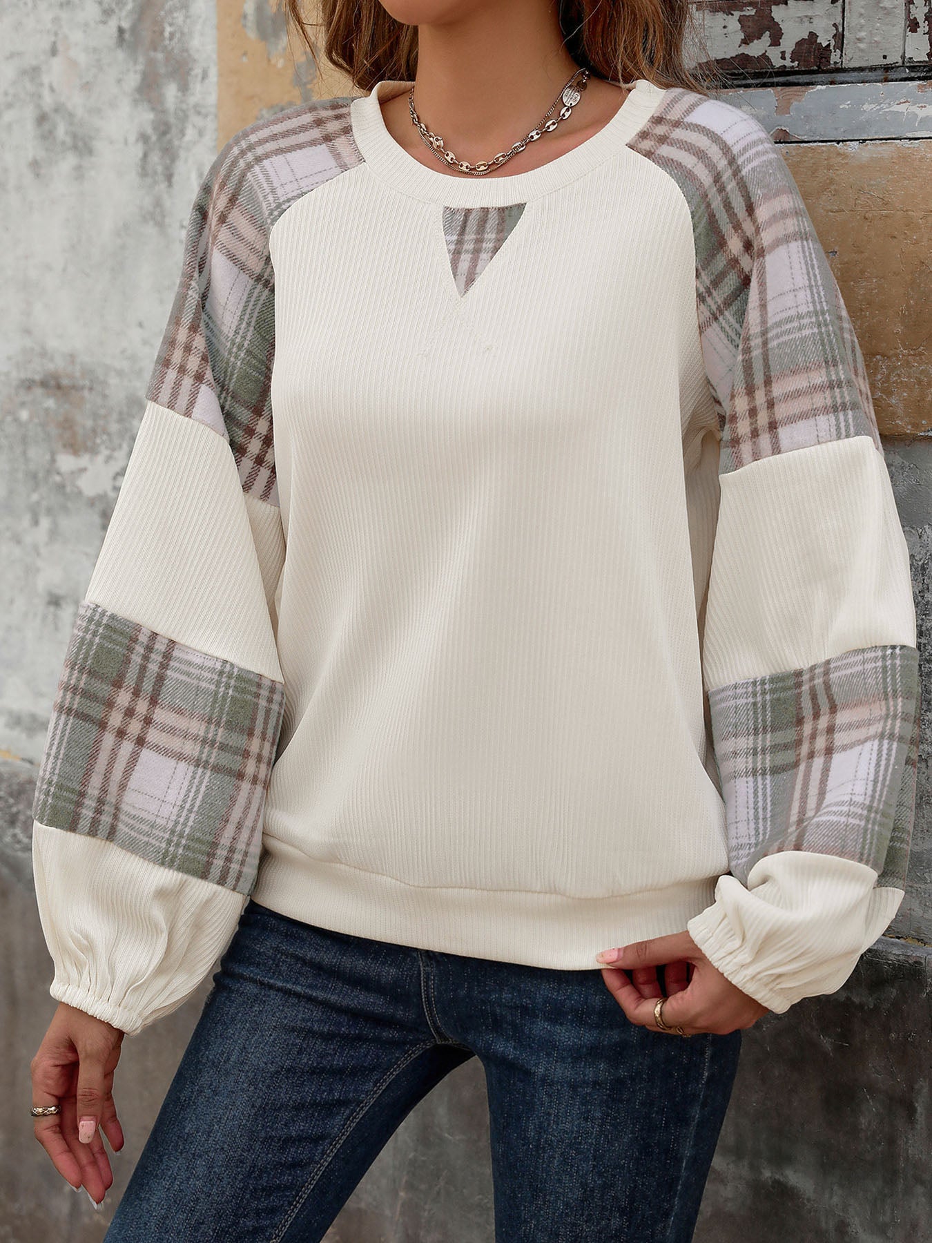 Perfee Plaid Round Neck Long Sleeve Sweatshirt